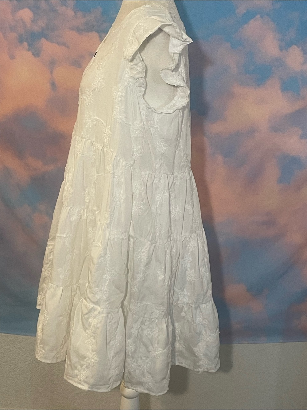 Sweet Baltic Born White Floral  Embroidered Button Front Sundress - Picture 2 of 14